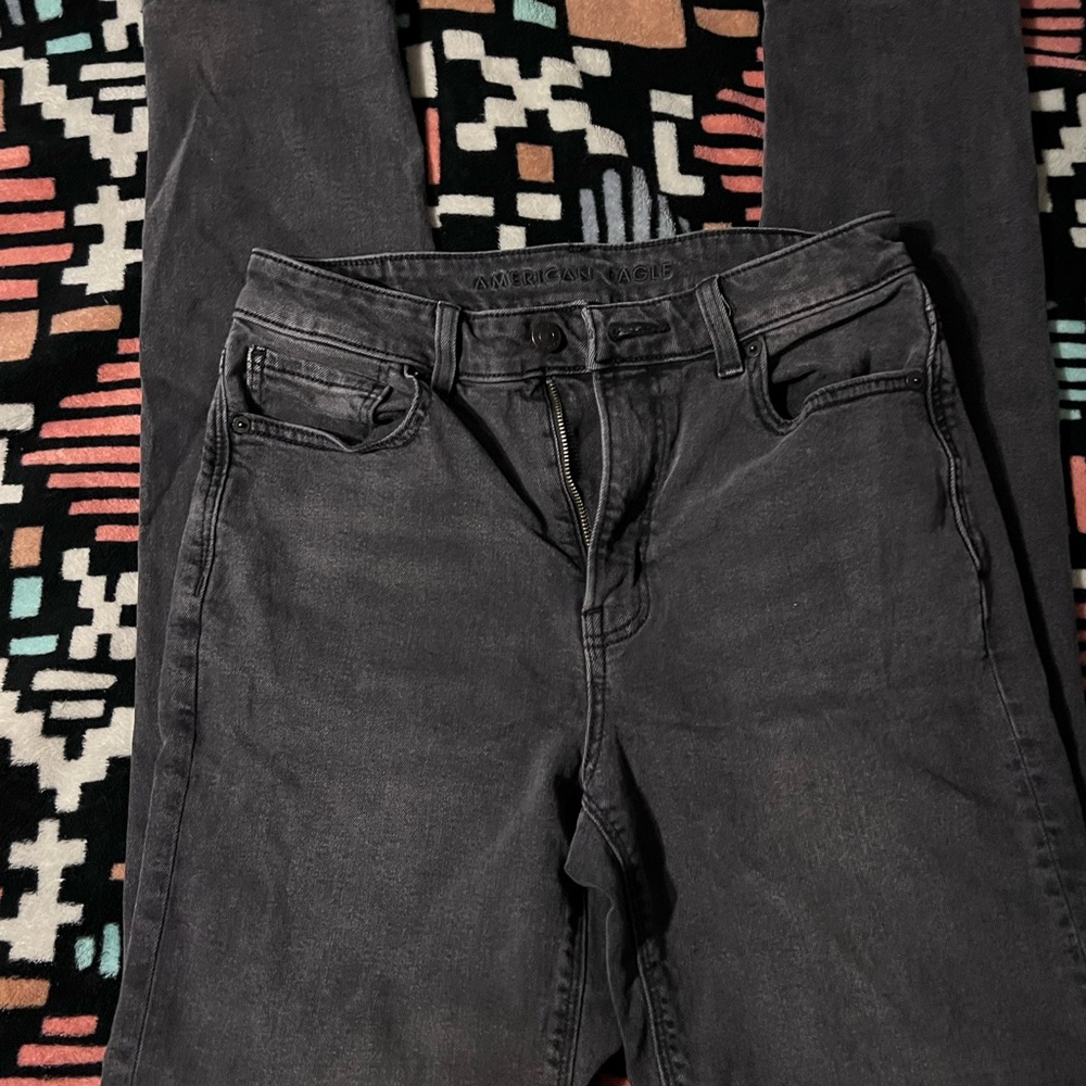 American Eagle mom jeans